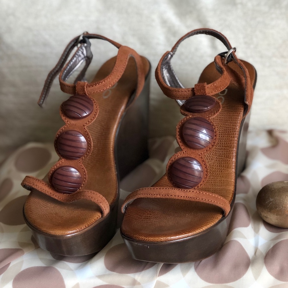 Pre❤️loved ALDO “Fiorilli” Strappy Wedge
